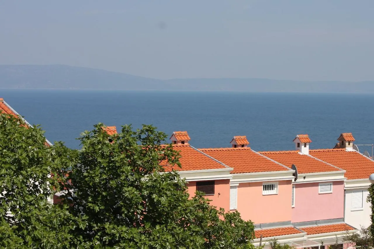 Apartments With A Parking Space Ravni, Labin - 7674  رافني